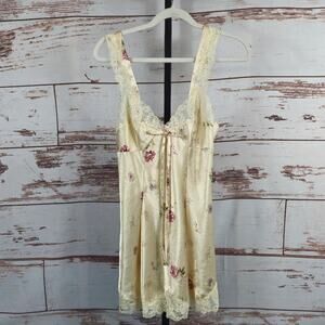 Vintage 90s Victoria's Secret Chemise Slip Nightie Floral Size Small